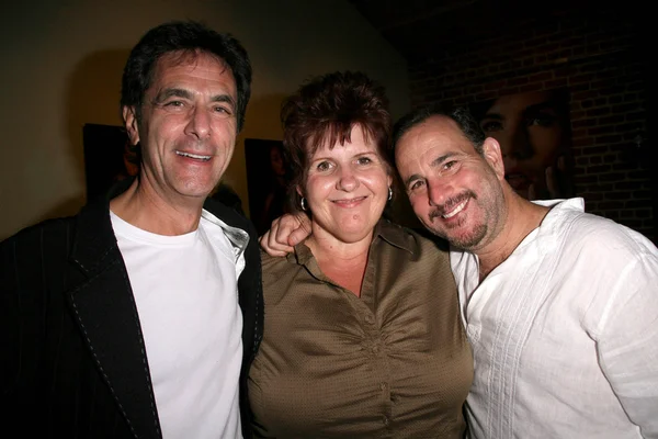 Robin Thomas with Helenee Cruz and Malcolm Danare — Stock Photo, Image