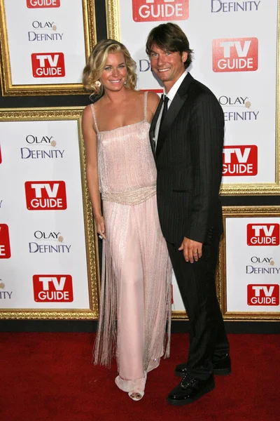 Rebecca Romijn and Jerry O'Connell at the 2007 TV Guide Emmy After Party. Les Deux, Hollywood, CA. 09-16-07 — Stock Photo, Image