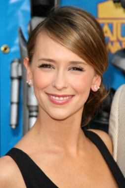 Jennifer Love Hewitt