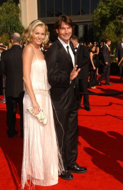 Rebecca Romijn and Jerry O'Connell arriving at the 59th Annual Primetime Emmy Awards. The Shrine Auditorium, Los Angeles, CA. 09-16-07