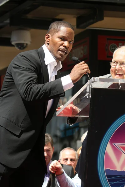 Jamie foxx und johnny grant bei der Zeremonie zu Ehren jamie foxx mit dem 2.347. Stern auf dem hollywood walk of fame. Hollywood Boulevard, Hollywood ca. 14-09-07 — Stockfoto