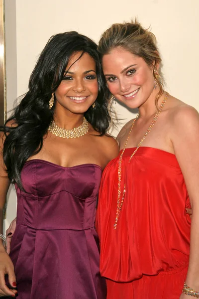 Christina Milian and Amanda Brooks — Stock Photo, Image