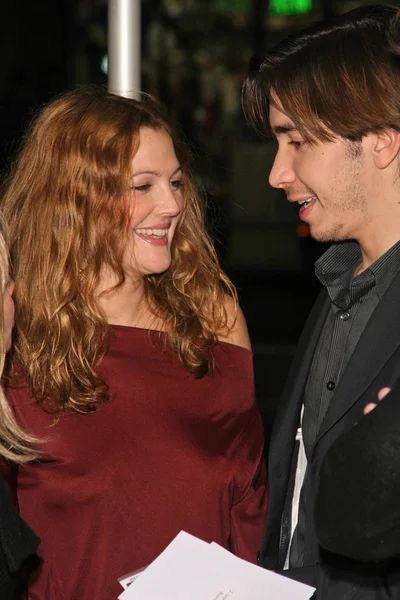 Drew Barrymore e Justin Long — Fotografia de Stock