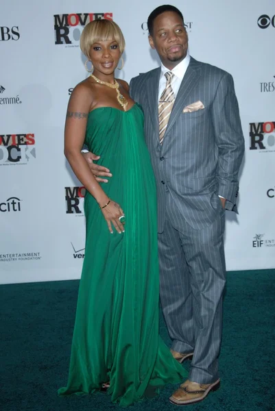 Mary J. Blige and husband Kendu at 'Movies Rock' A Celebration Of Music In Film, Kodak Theatre, Hollywood, CA. 12-02-07 — Zdjęcie stockowe