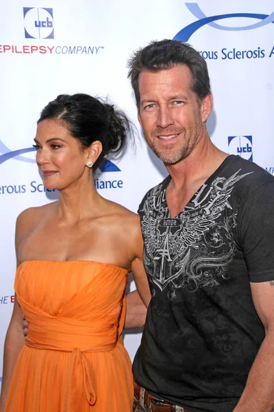 James Denton og Teri Hatcher – stockfoto