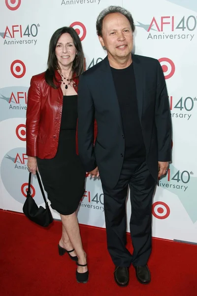 Janice Crystal și Billy Crystal la cea de-a 40-a aniversare a AFI, prezentată de Target. Arclight Cinemas, Hollywood, CA. 10-03-07 — Fotografie, imagine de stoc