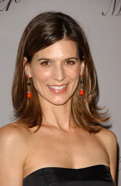 Perrey reeves, monique lhuillier'ın yeni butik açılış. Monique lhuillier, los angeles, ca. 10-10-07 — Stok fotoğraf