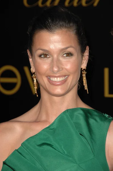 сексуалды жетілген әйелдер Үш еселі ауызша порно