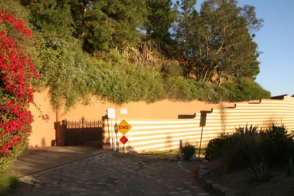 バグジー シーガル マドンナの家 - カスティーリョ ・ デル ・ ラーゴの有名なお化けハリウッド周辺の場所。ca. 07/10/21 — ストック写真