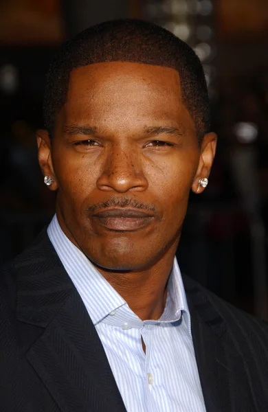 Jamie foxx bei der Weltpremiere von "the Kingdom". mann village westwood, westwood, ca. 17.09. — Stockfoto