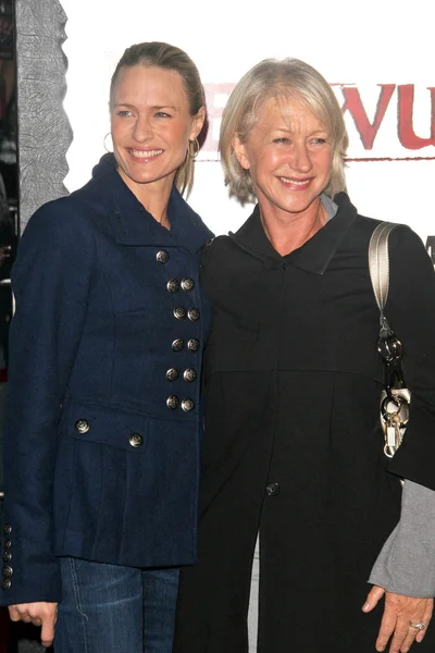 Robin Wright Penn, Helen Mirren — Stockfoto