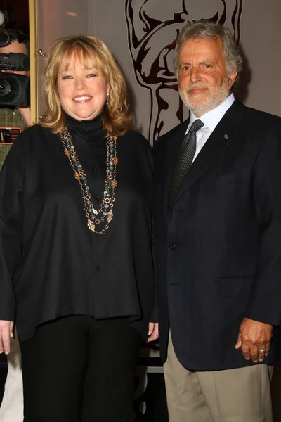 Kathy Bates and Sidney Ganis at the 80th Annual Academy Awards Nomination Announcment. Samuel Goldwyn Theater, Academy of Motion Pictures Arts and Sciences, Beverly Hills, CA. 01-22-08 — Stock Photo, Image