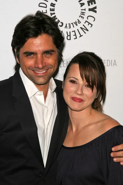 John stamos ve linda cardellini — Stok fotoğraf