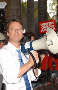 John edwards, Amerika grev çizgisini nbc studios önünde Yazarlar Birliği. Burbank, ca. 11-16-07