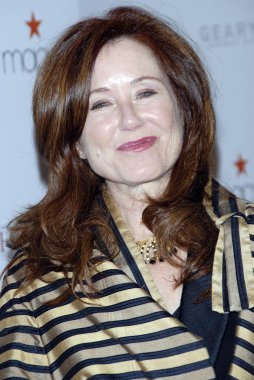 Mary Mcdonnell