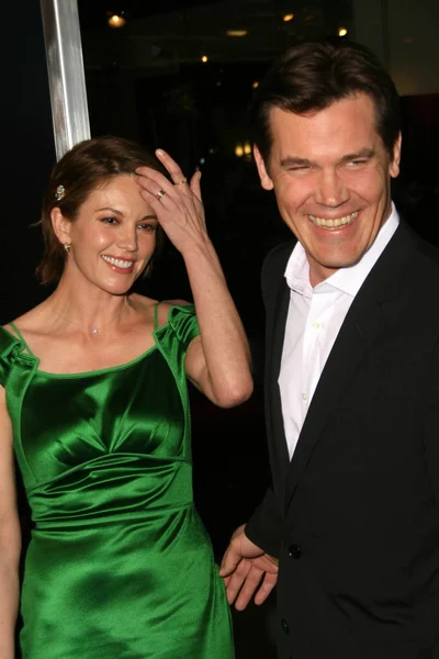 Diane Lane and Josh Brolin — Stock Photo, Image