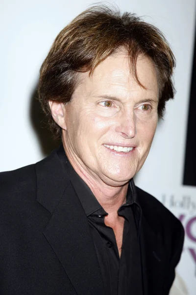 Bruce jenner "ile Kardashian uydurarak" Gala partisinde. Pasifik Tasarım Merkezi, west hollywood, ca. 10-09-07 — Stok fotoğraf