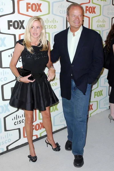 Camille Grammer and Kelsey Grammer at the FOX Fall Eco Casino Party. Area Nightclub, Los Angeles, CA. 09-24-07 — Stock Photo, Image