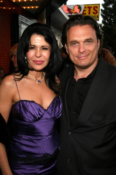 Maria Conchita Alonso and Damien Chapa — Zdjęcie stockowe