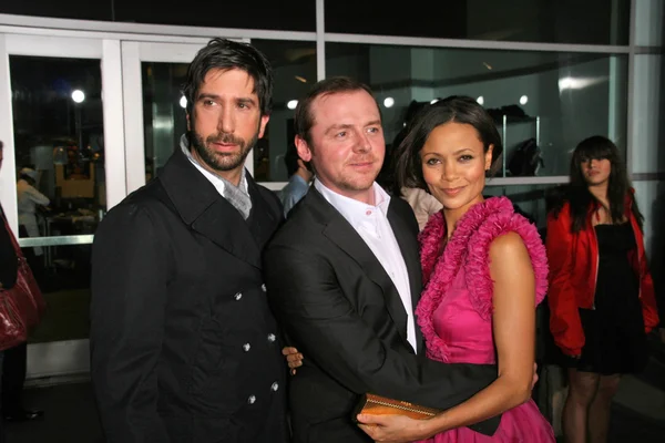 David schwimmer mit simon pegg und thandie newton — Stockfoto