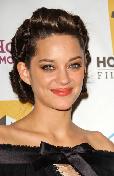 Marion Cotillard at the Hollywood Film Festival's 11th Annual Hollywood Awards. Beverly Hilton Hotel, Beverly Hills, CA. 10-22-07 — Stock Photo, Image