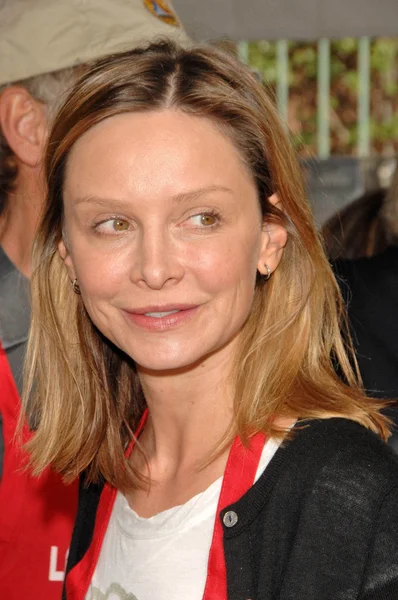 Calista flockhart v los angeles mise díkůvzdání večeře pro bezdomovce. l.a. mise, los angeles, ca. 10-21-07 — Stock fotografie