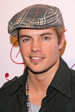 Josh Henderson
