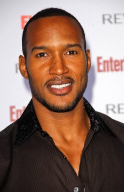 Henry Simmons