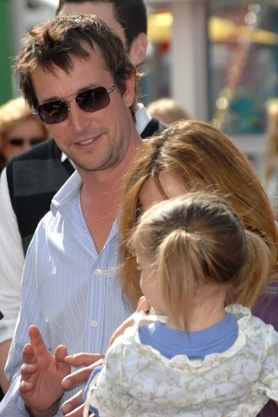 Noah wyle bei der Kinerase-Hautpflegefeier auf der Seebrücke, die von courteney cox zugunsten der ev medical research foundation ausgerichtet wurde. santa monica pier, santa monica, ca. 29.09.07 — Stockfoto