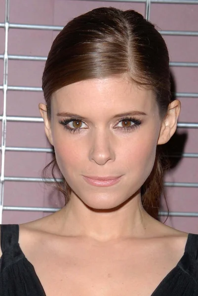 Kate Mara no GLOW BIO Opening, Glow Bio, West Hollywood, CA 11-14-12 — Fotografia de Stock