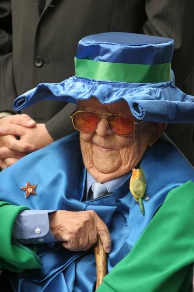 Meinhardt Raabe at a ceremony honoring the Munchkins with a star on the Hollywood Walk of Fame. Hollywood Boulevard, Hollywood, CA. 11-20-07 — Stockfoto