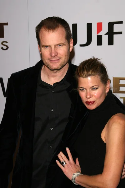 Jack Coleman ve Beth Toussaint Los Angeles Prömiyeri 'Büyük Tartışmacılar". Arclight Cinerama Dome, Hollywood, Ca. 12-11-07 — Stok fotoğraf