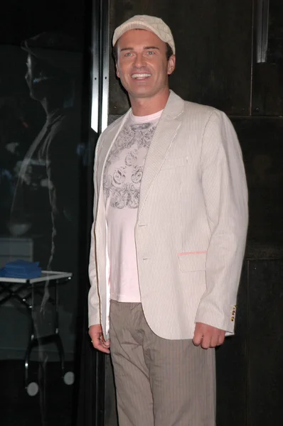 Julian McMahon ad un evento mediatico che promuove il trasferimento di Nip Tuck da Miami a Los Angeles. Hollywood and Highland Center, Hollywood, CA. 10-25-07 — Foto Stock