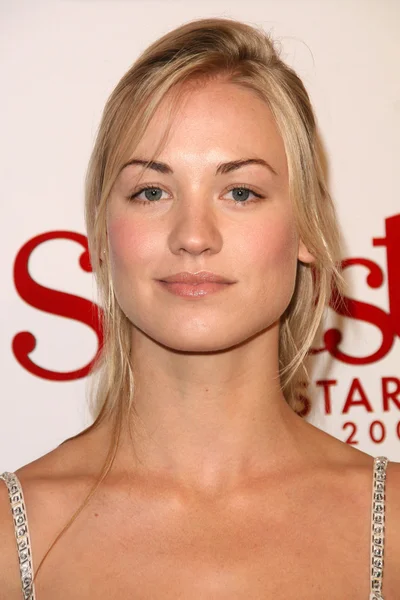 Yvonne Strahovski — Zdjęcie stockowe