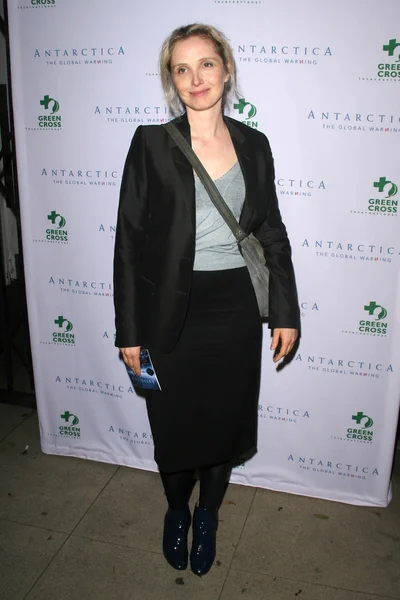 Julie Delpy at the Gallery Opening of "Antarctica The Global Warning". the Jan Kesner Gallery, Hollywood, CA. 11-02-07 — Stock Photo, Image