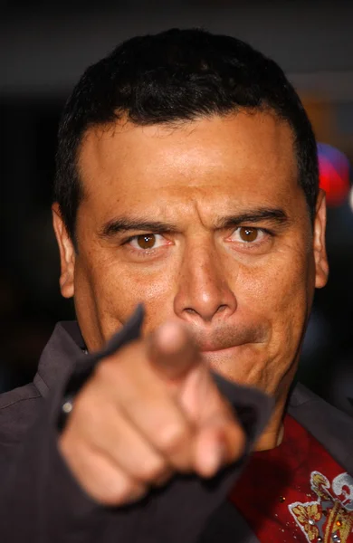 Carlos Mencia no Los Angeles Premiere de "The Heartbreak Kid". Mann Village Theatre, Westwood, CA. 09-27-07 — Fotografia de Stock