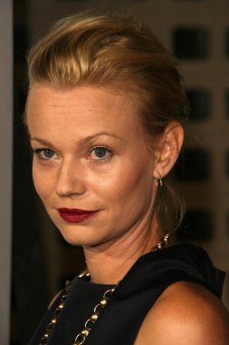 Samantha Mathis