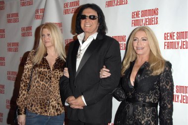 Tracy tweed ile gene simmons ve shannon tweed