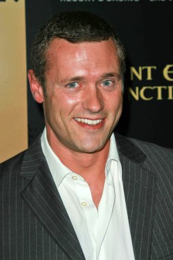 Jason O'Mara Dünya Prömiyeri 