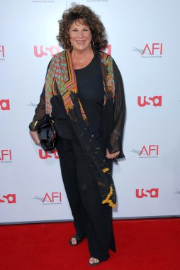 Lainie Kazan