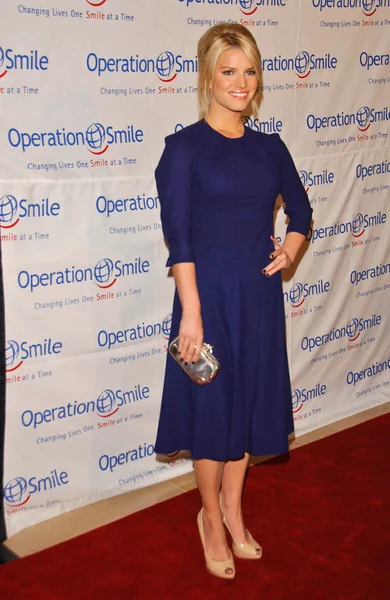 Джессика Симпсон на 25-й ежегодной операции "Гала улыбки". Беверли Хилтон, Беверли Хиллз, Калифорния. 10-05-07 — стоковое фото