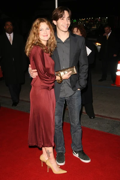 Drew Barrymore y Justin Long — Foto de Stock