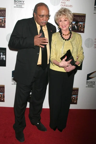 Quincy Jones and Karen Sharp Kramer — Stock Photo, Image