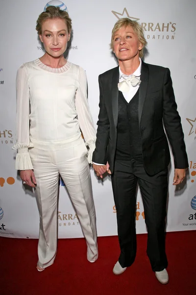 Portia de rossi och ellen degeneres — Stockfoto