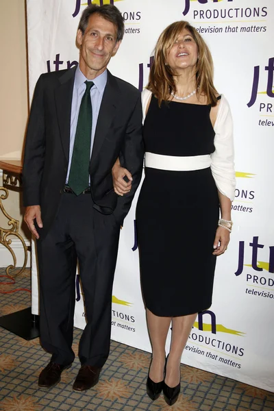 Michael Lynton et Amy Pascal aux JTN Productions 2007 Vision Awards. Hôtel Beverly Hills, Beverly Hills, CA. 10-08-08 — Photo