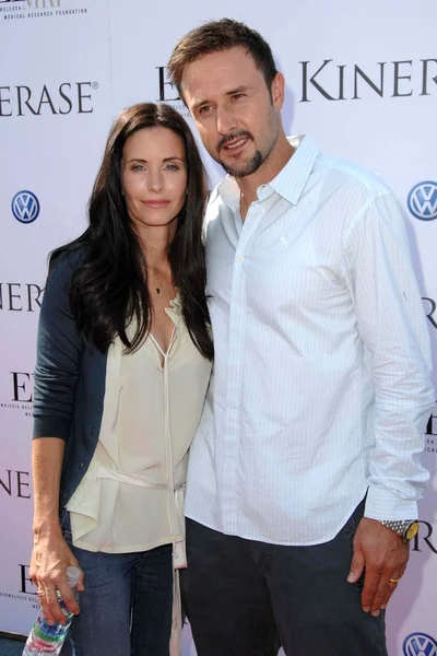 Courteney Cox y David Arquette en la Kinerase Skincare Celebration On The Pier organizada por Courteney Cox en beneficio de la EV Medical Research Foundation. Muelle de Santa Monica, Santa Monica, CA. 09-29-07 — Foto de Stock