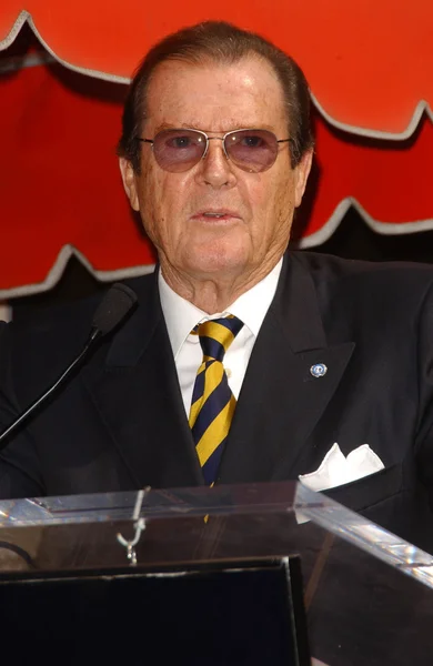 Roger Moore — Foto de Stock