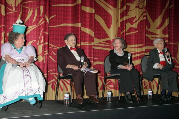 Margaret pellegrini, karl slover och ruth duccini — Stockfoto