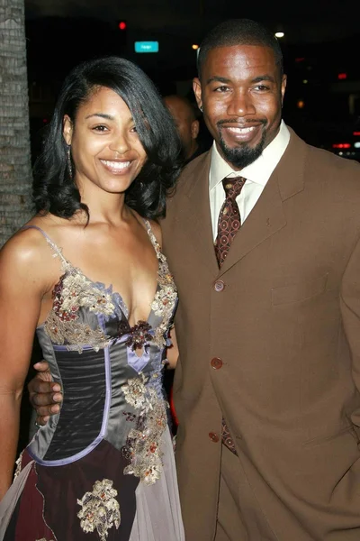 Michael Jai White and guest at the premiere of "Why Did I Get Married?". Arclight Theatre, Hollywood, CA. 10-04-07 — Stockfoto