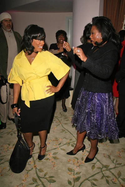 Niecy Nash y Sheryl Lee Ralph —  Fotos de Stock